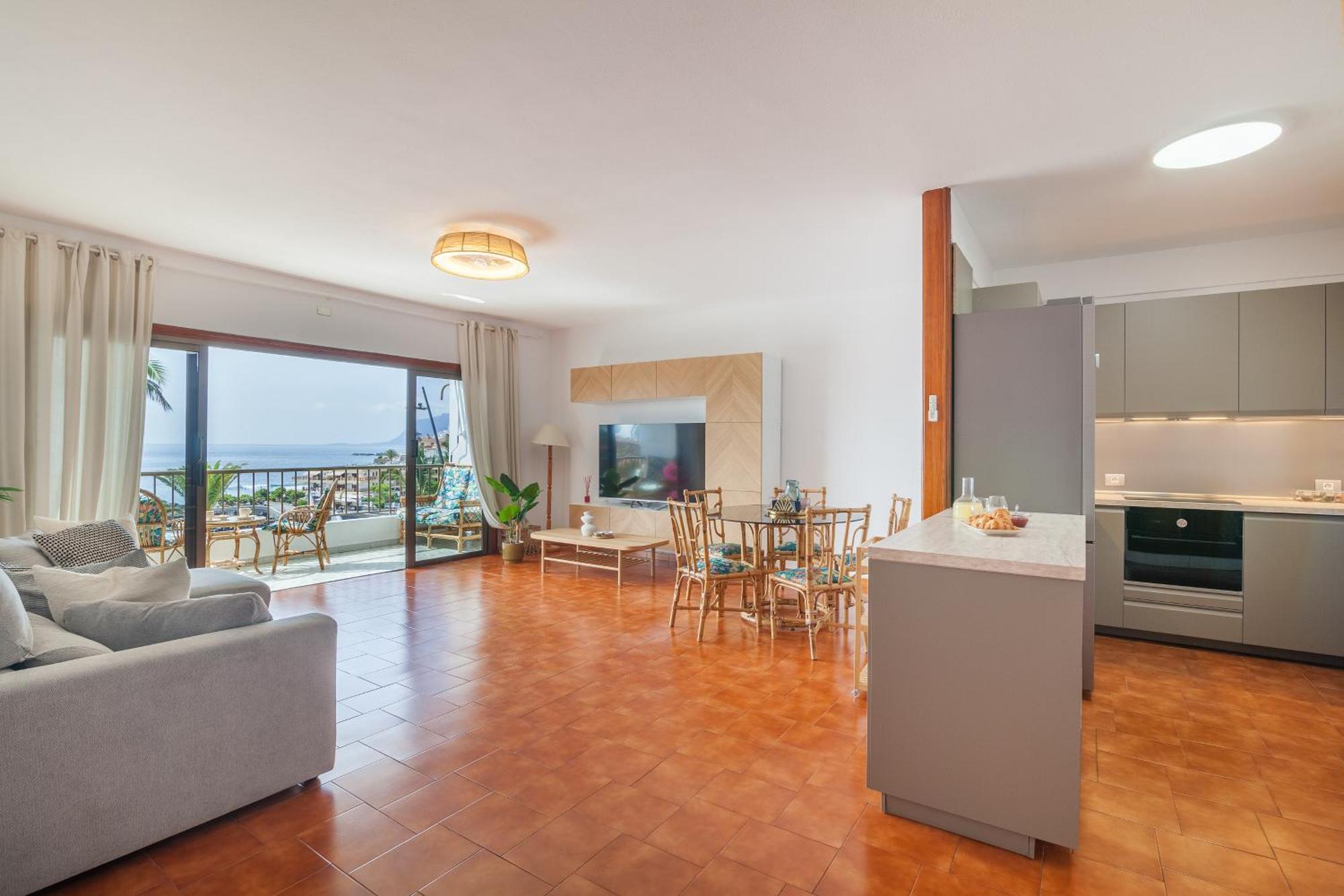 プエルト・デ・サンティアゴCasa De Franco - Ocean View, Terrace, Balcony, 50M From Playa La Arena, Fibre Netアパートメント エクステリア 写真