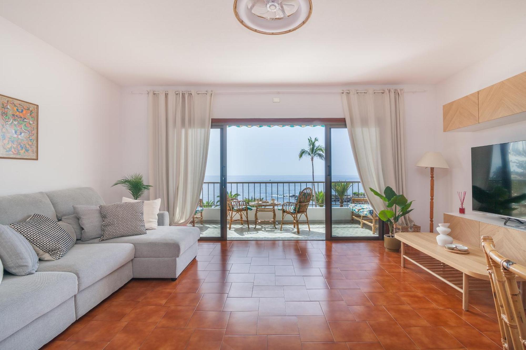 プエルト・デ・サンティアゴCasa De Franco - Ocean View, Terrace, Balcony, 50M From Playa La Arena, Fibre Netアパートメント エクステリア 写真