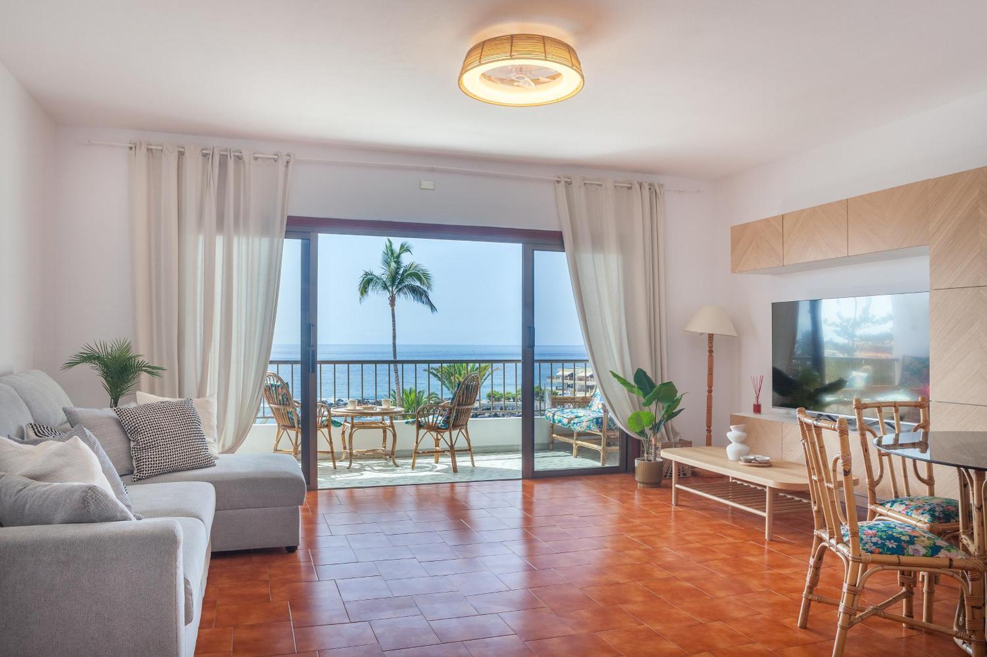 プエルト・デ・サンティアゴCasa De Franco - Ocean View, Terrace, Balcony, 50M From Playa La Arena, Fibre Netアパートメント エクステリア 写真
